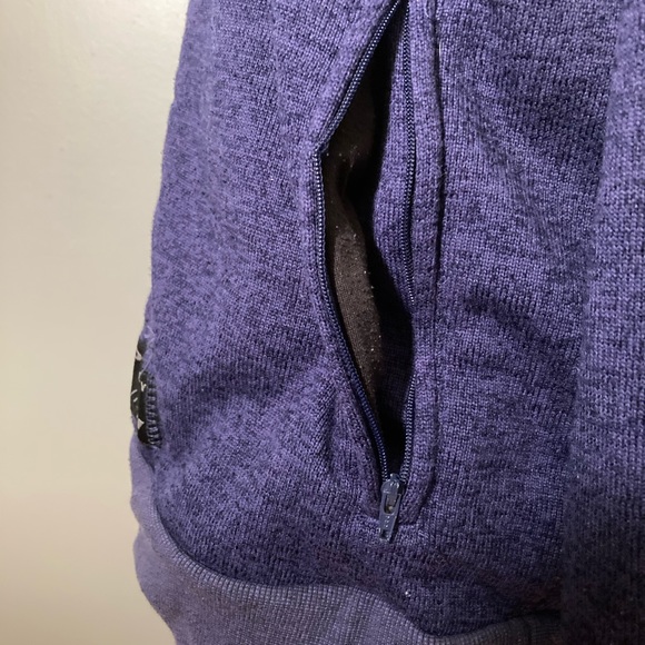 Women’s Oakley Zip-up Hoodie - Picture 7 of 8